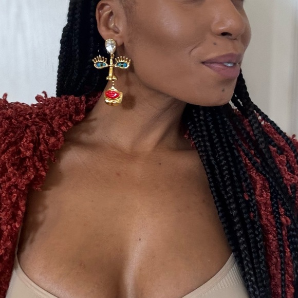 Eye See Love Earing Set - Picture 3 of 17